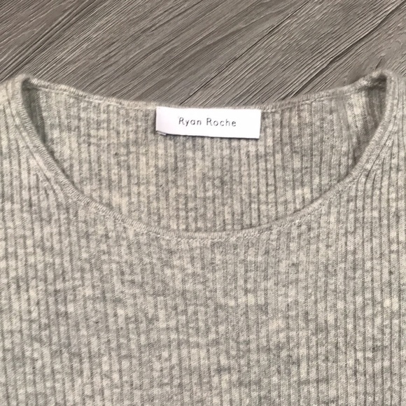 RYAN ROCHE NWT Ruffle Sleeve 100% Cashmere Gray Sweater size M - Picture 5 of 10